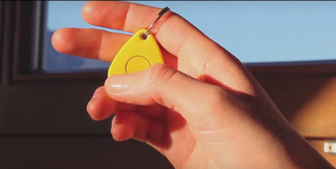 Image: Startup brasileira lança Alfabee, “botão de pânico” portátil